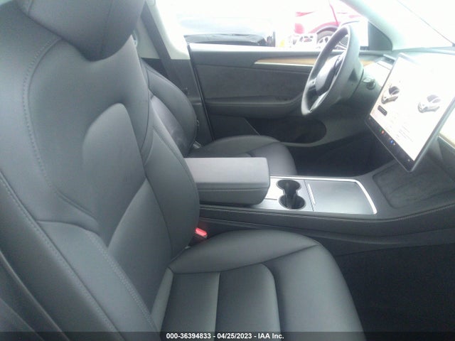Tesla Model Y Long Range 2023 7SAYGDEE7PA023653 Image 7