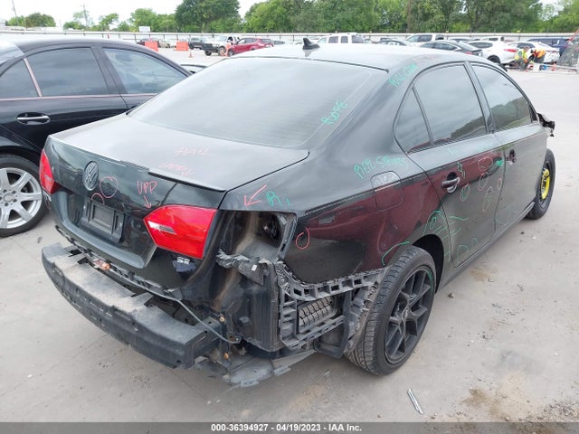3VWD07AJ5EM427726 Volkswagen Jetta Sedan Se W/connectivity/sunroof