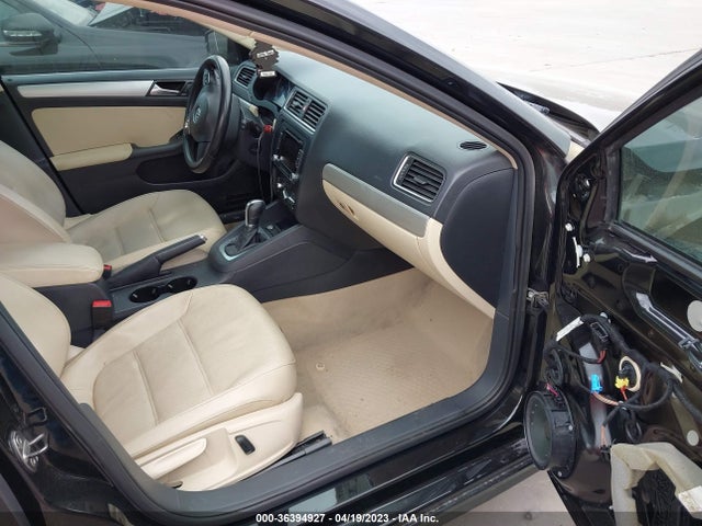 3VWD07AJ5EM427726 Volkswagen Jetta Sedan Se W/connectivity/sunroof