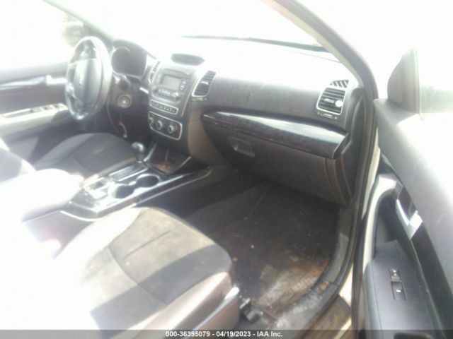 5XYKT4A77FG597962 KIA SORENTO LX