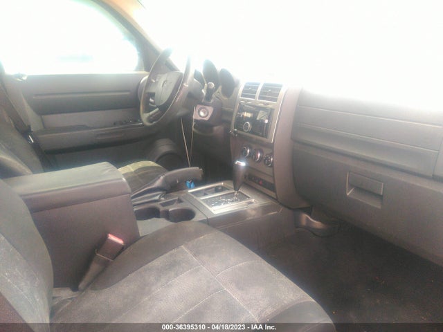 2007 DODGE NITRO SXT VIN: 1D8GU28K67W700697