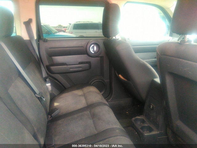 2007 DODGE NITRO SXT VIN: 1D8GU28K67W700697