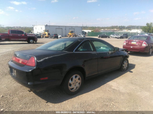 2000 HONDA ACCORD CPE EX VIN: 1HGCG3278YA032772