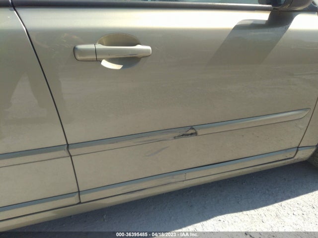 2008 VOLVO S40 2.4L VIN: YV1MS382582395628