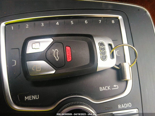 WA1BNAFY9J2247725 Audi Q5 Premium Plus