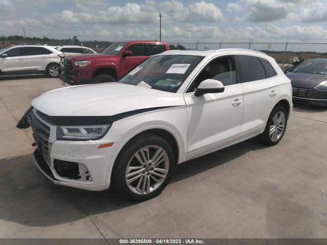 WA1BNAFY9J2247725 Audi Q5 Premium Plus
