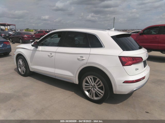 WA1BNAFY9J2247725 Audi Q5 Premium Plus
