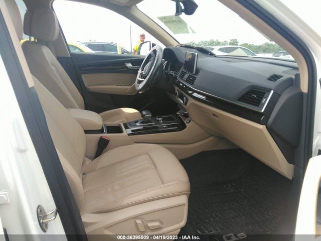 WA1BNAFY9J2247725 Audi Q5 Premium Plus