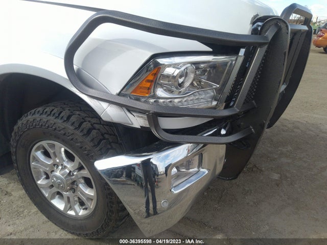 RAM 2500 Laramie 2018 3C6UR5KL8JG391656 Image 4
