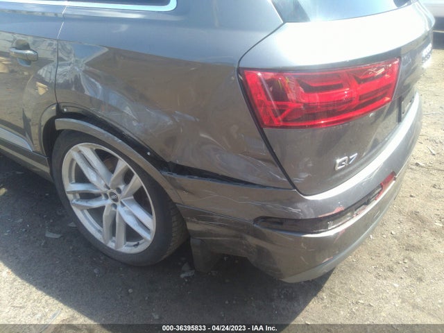 WA1VAAF72HD002473 Audi Q7 Prestige