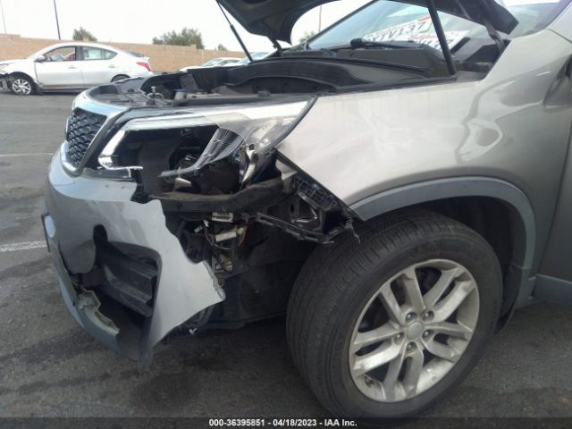 5XYKT3A64EG483143 KIA SORENTO LX