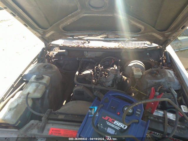 1989 VOLVO 244 DL/GL VIN: YV1AX8843K1358173