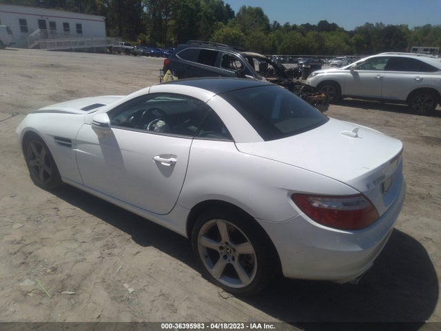 2014 Mercedes-Benz SLK-Class, VIN: WDDPK4HA3EF084175
