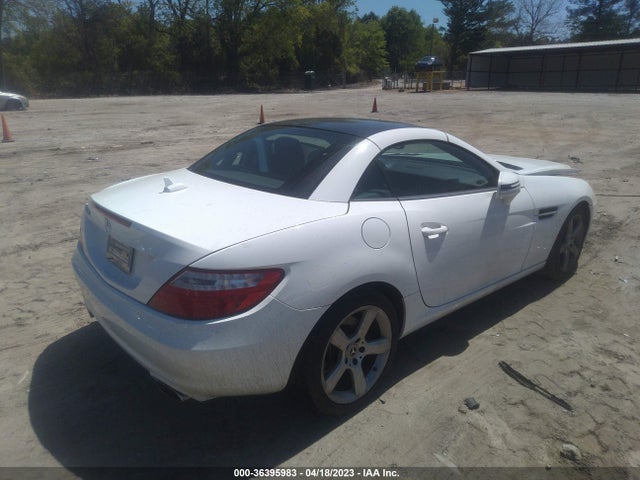 2014 Mercedes-Benz SLK-Class, VIN: WDDPK4HA3EF084175
