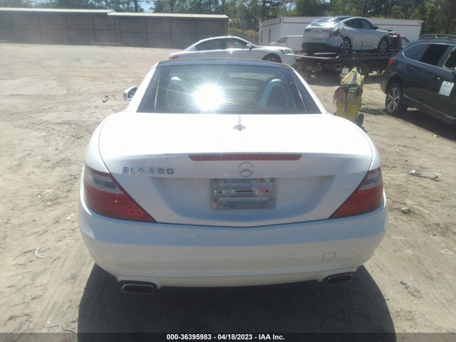 2014 Mercedes-Benz SLK-Class, VIN: WDDPK4HA3EF084175
