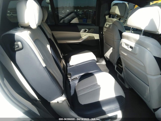 5UXCX4C51KLS38544 BMW X7 Xdrive50i