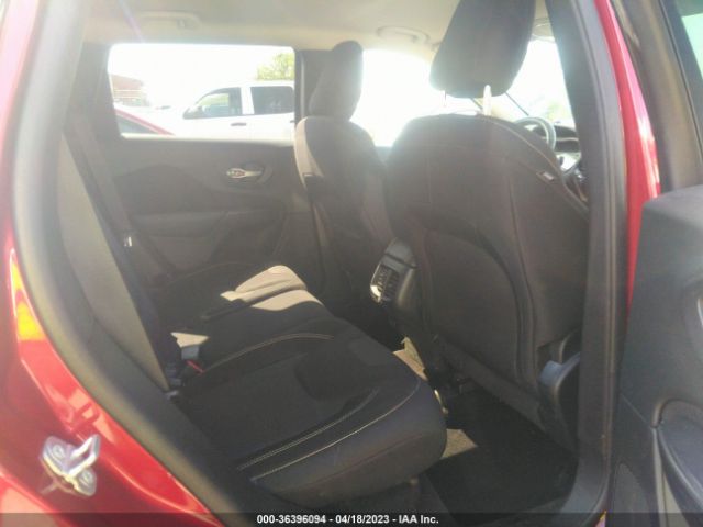1C4PJLCB6FW566566 Jeep Cherokee Latitude