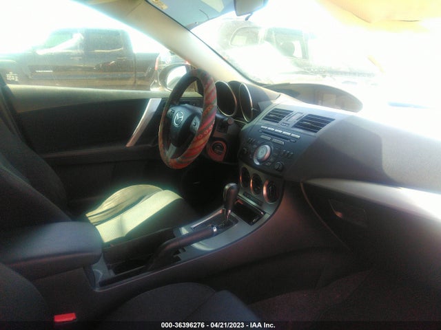 2011 MAZDA MAZDA3 S SPORT VIN: JM1BL1U5XB1445645