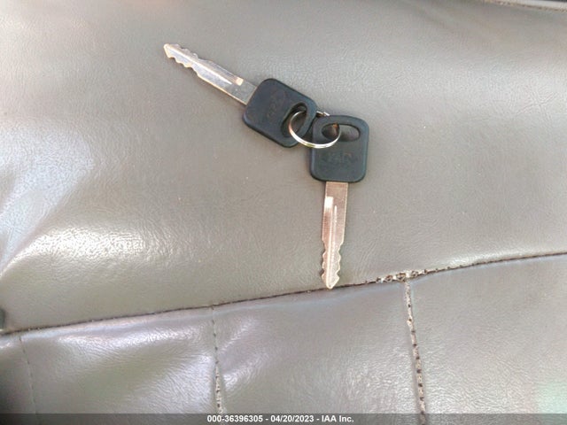 1998 FORD F-150 VIN: 1FTZF1763WNB16861