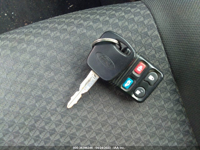 2005 FORD FOCUS S/SE/SES VIN: 3FAFP31N95R156598