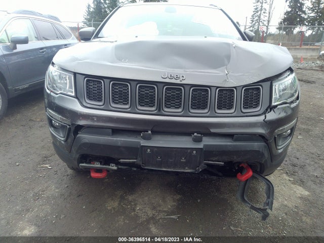 3C4NJDDB8KT800038 Jeep Compass Trailhawk