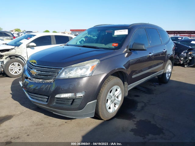 Chevrolet Traverse Ls 2017 1GNKRFKD5HJ269402 Image 2