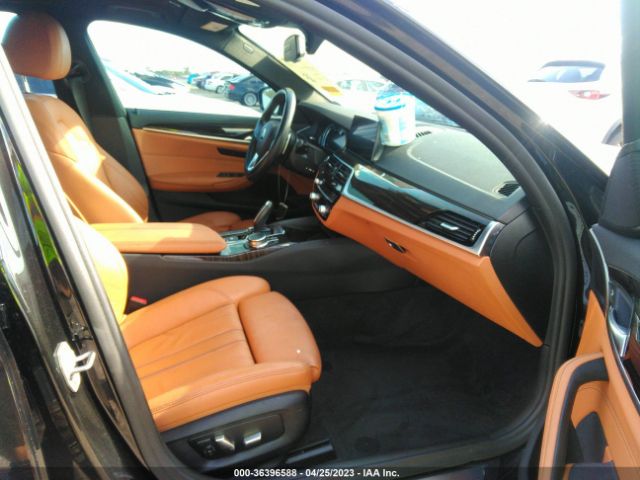 WBAJE5C51KG919104 BMW 5 Series 540i