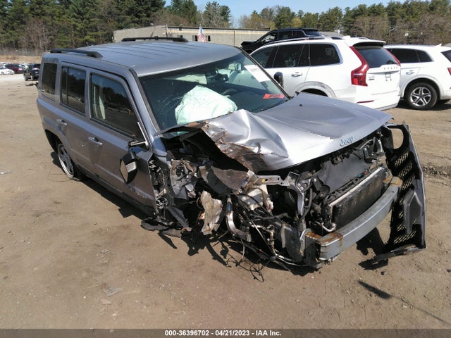 1C4NJRBB3HD144698 auction archive image