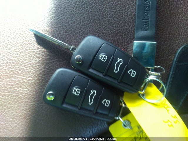 WA1GCCFSXHR002968 Audi Q3 Prestige