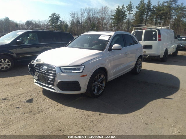 WA1GCCFSXHR002968 Audi Q3 Prestige