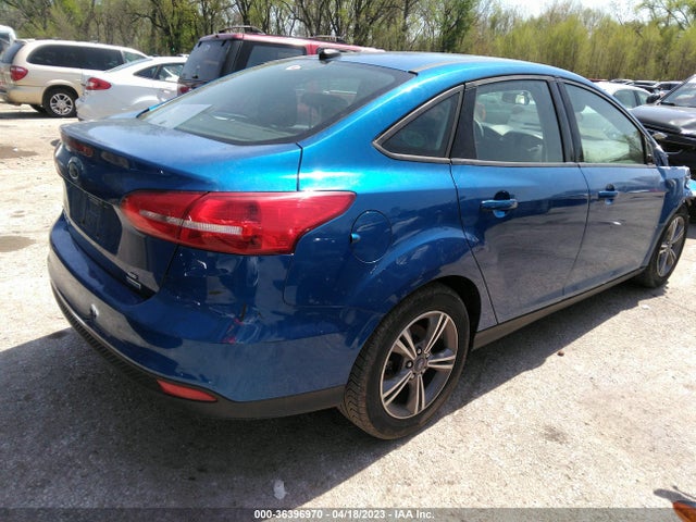 Ford FOCUS SE 2018 1FADP3FE7JL204429 Image 4