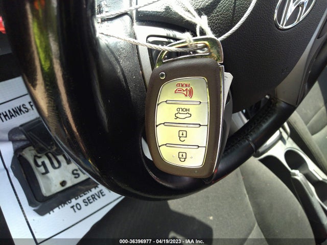 Hyundai Elantra Value Edition 2016 KMHDH4AE2GU564565 Image 3