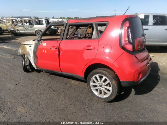 KNDJP3A58J7607803 KIA SOUL +