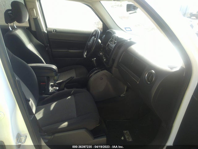 1C4NJRFB0HD174476 Jeep Patriot Latitude