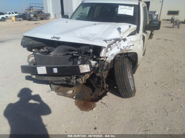 1C4NJRFB0HD174476 Jeep Patriot Latitude