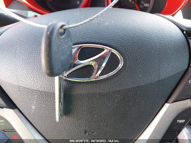 Hyundai VELOSTER 2016 KMHTC6AD6GU298285 Image 3