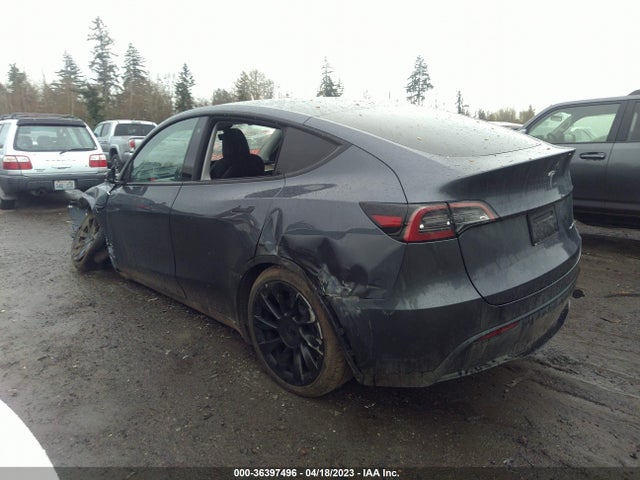 7SAYGDEE5PF647597 Tesla Model Y Long Range