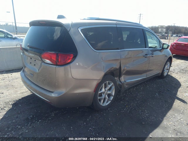 2C4RC1EG4JR322576 Chrysler Pacifica Touring L Plus