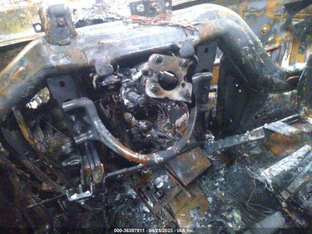 1GKS2HKJXHR295319 GMC YUKON XL DENALI