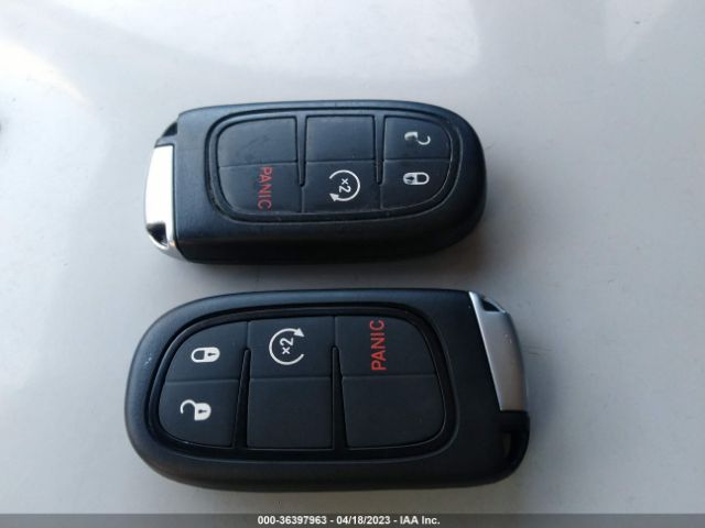 1C4PJMLX2LD617392 Jeep Cherokee Altitude