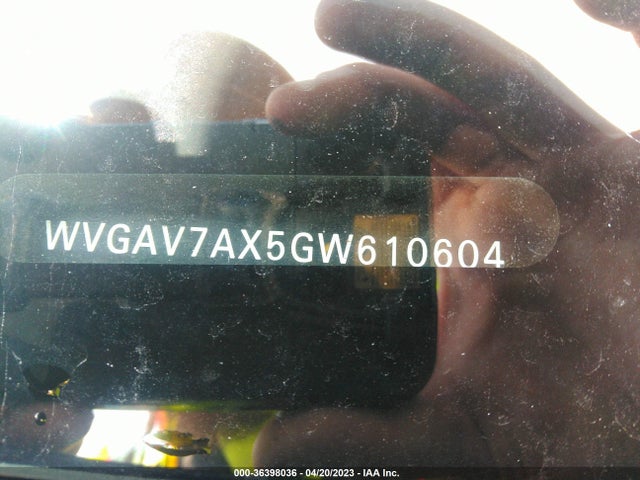 WVGAV7AX5GW610604 Volkswagen TIGUAN S