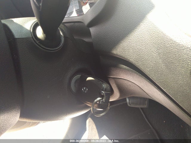 Hyundai ACCENT SE 2019 3KPC24A36KE069163 Image 3