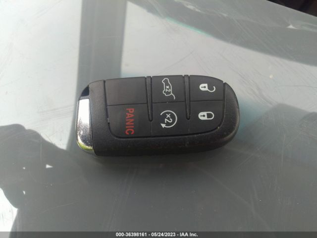 3C4NJDCB7JT143345 Jeep Compass Limited