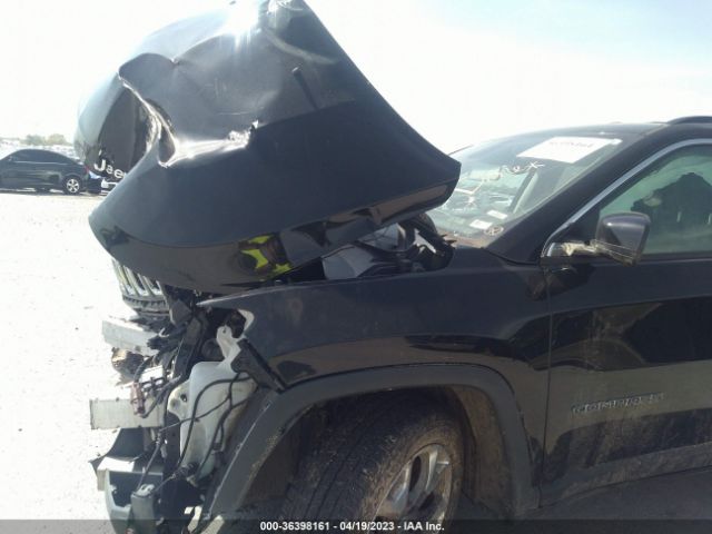 3C4NJDCB7JT143345 Jeep Compass Limited