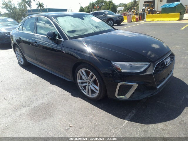 2022 Audi A4, VIN: WAUEAAF45NN011621