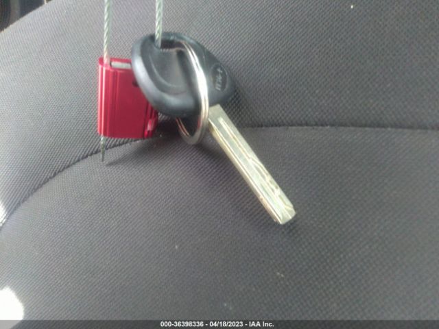 KNDJN2A27F7197623 KIA Soul Base