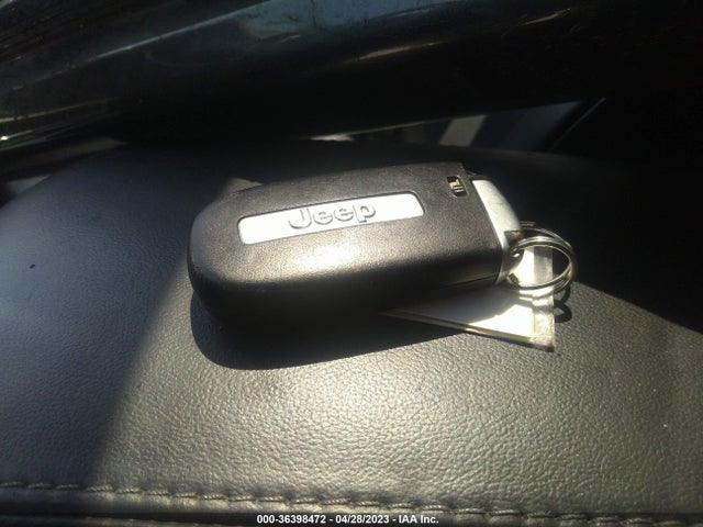 2019 JEEP GRAND CHEROKEE OVERLAND VIN: 1C4RJECGXKC689976