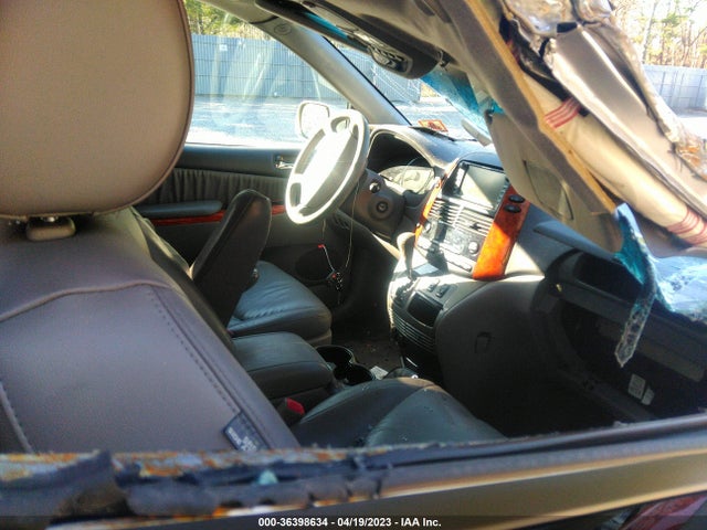 2010 TOYOTA SIENNA XLE VIN: 5TDYK4CC1AS300784