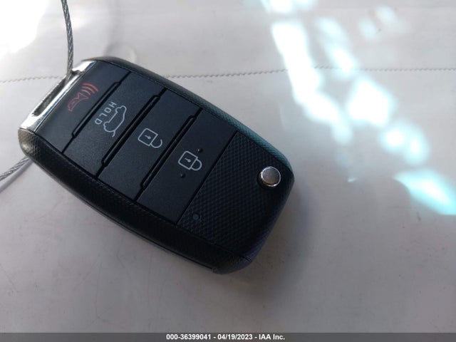 KIA SOUL + 2016 KNDJP3A50G7356025 Image 11