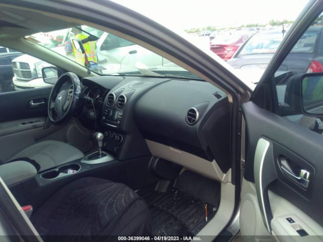 JN8AS5MT1EW623135 Nissan Rogue Select S